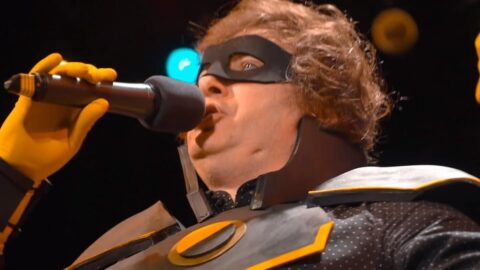 Milei, el superhéroe misógino y neoliberal que quiso hacer campaña en una actividad de manga y animé.. Imagen: Instagram de Javier Milei